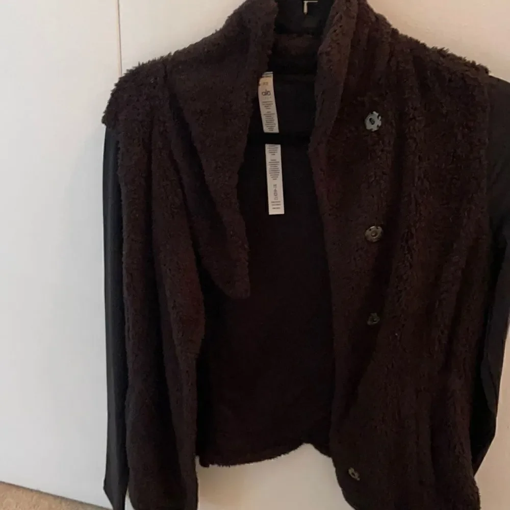 Alo Yoga Like New Sherpa Jacket XS